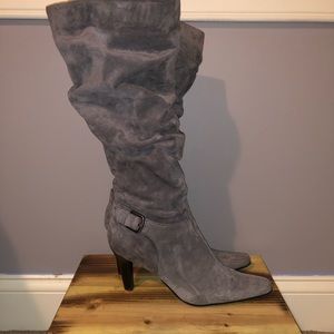 Gray heel boots